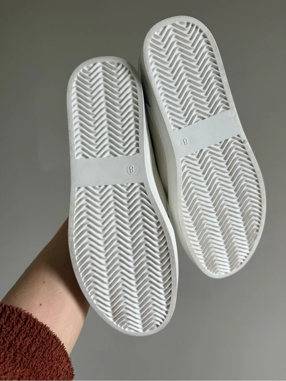Jeossy Women's Slip On Fashion Sneakers Arch Support Loafers with Zipper
